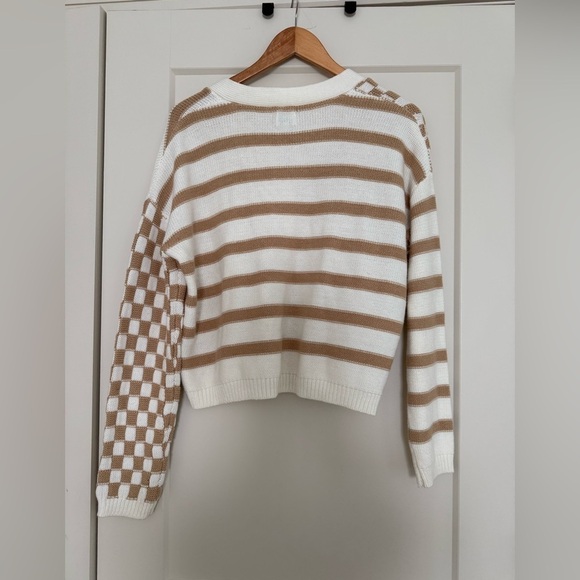 Blue rain by Francesca’s Checkered striped Cream and Tan Women's Sweater size xs - Picture 4 of 4